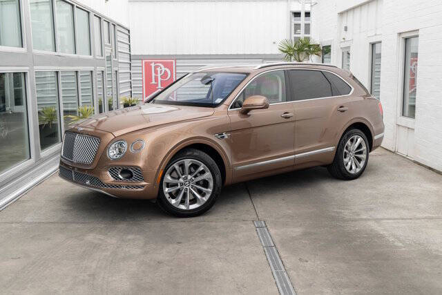2017 Bentley Bentayga 2