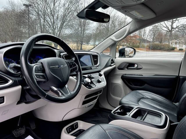 2020 Chrysler Pacifica Touring L