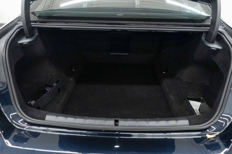 2025 BMW 7 Series 740i xDrive