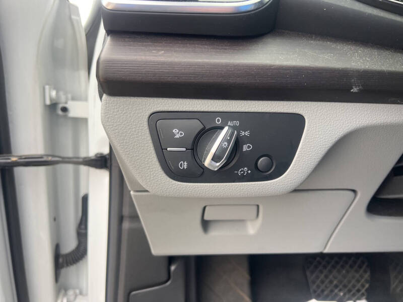 2022 Audi Q5 quattro S line Prem Plus 45 TFSI