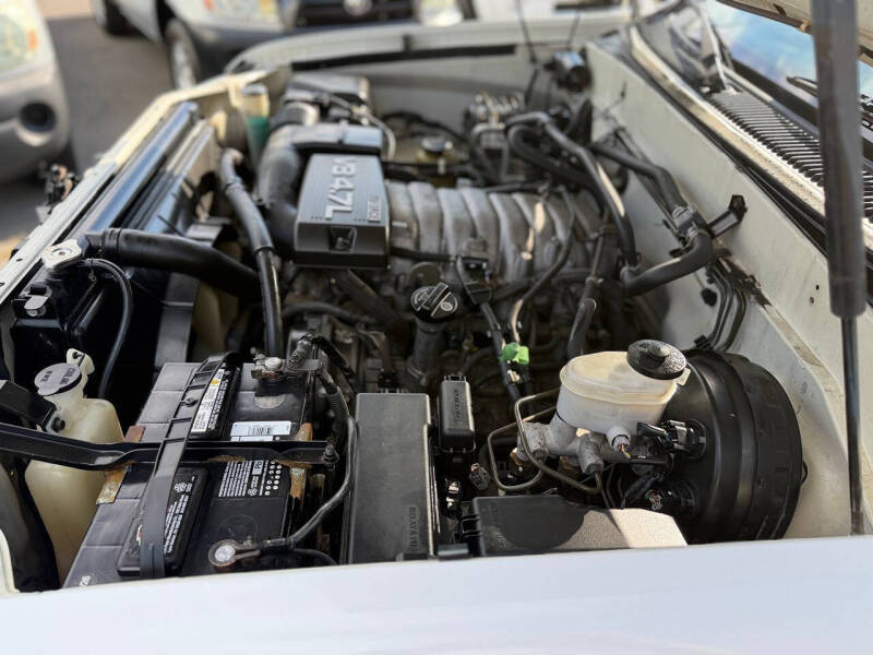 2004 Toyota Sequoia Limited