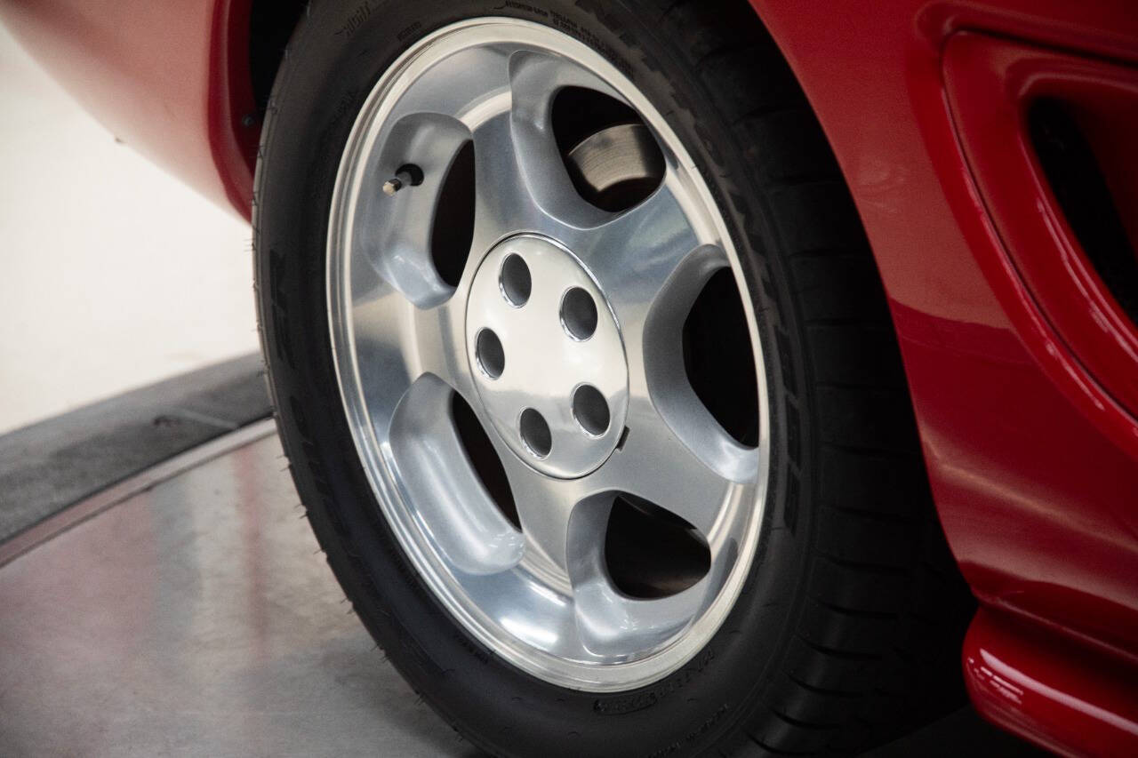1995 Ford Mustang SVT Cobra 48