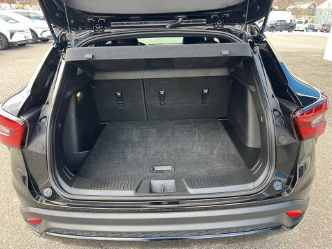 2024 Chevrolet Trax RS