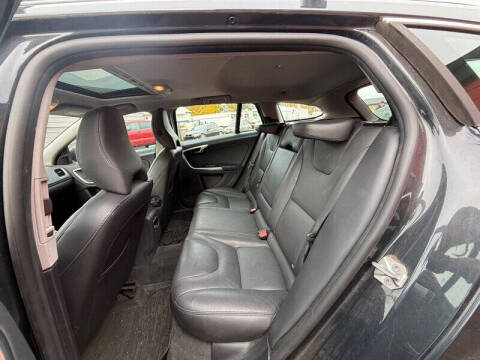 2015 Volvo V60 T5 Drive-E Premier Plus