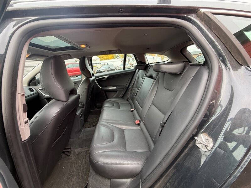 2015 Volvo V60 T5 Drive-E Premier Plus