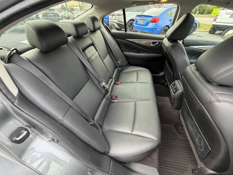 2015 Infiniti Q50 Premium