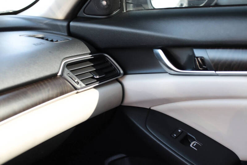 2019 Honda Accord Touring