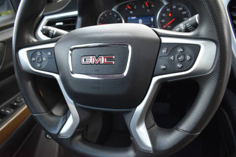 2023 GMC Acadia SLE