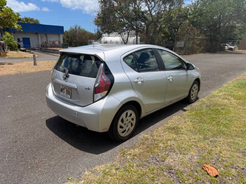 2016 Toyota Prius c Three