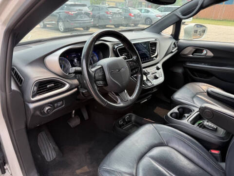 2020 Chrysler Pacifica Launch Edition