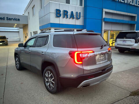 2023 GMC Acadia SLT