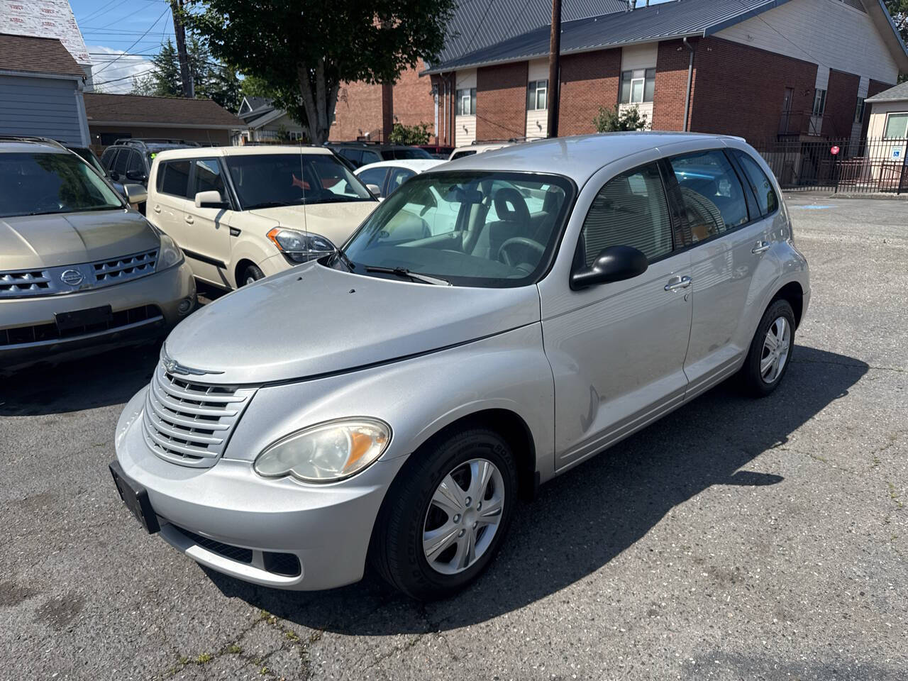 Silver 2009 Chrysler PT Cruiser Base 4dr Wagon 1