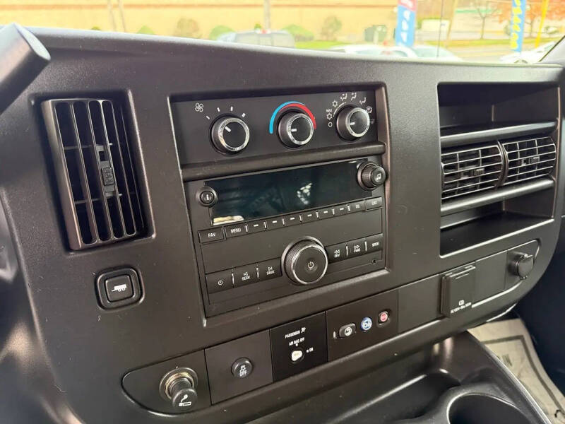 2019 Chevrolet Express 2500