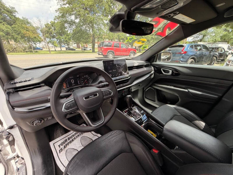 2025 Jeep Compass Trailhawk