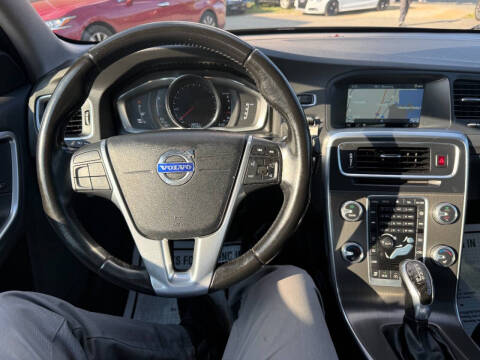 2016 Volvo S60 T5 Drive-E Premier