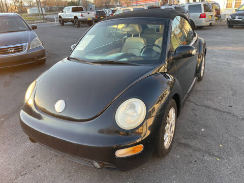 2005 Volkswagen New Beetle Convertible for sale at Diana Rico LLC in Dalton GA