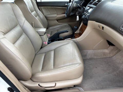 2005 Honda Accord EX w/Leather