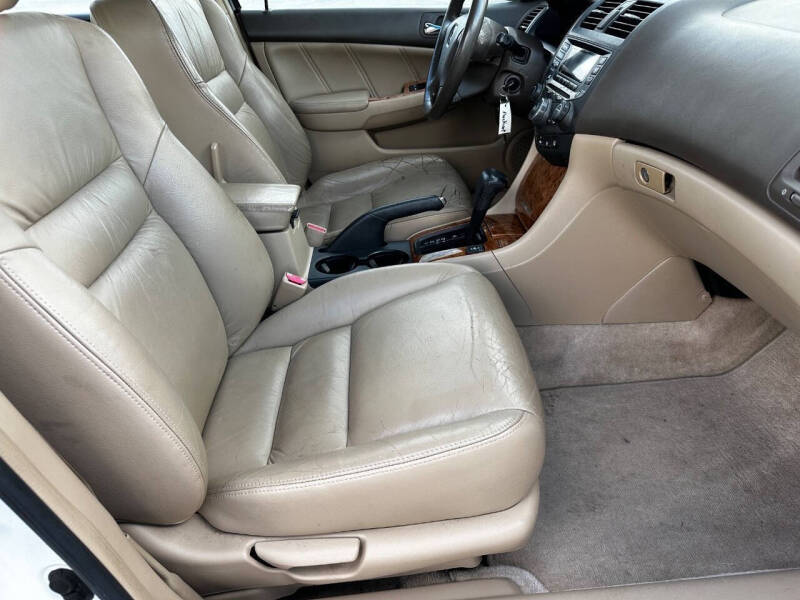 2005 Honda Accord EX w/Leather