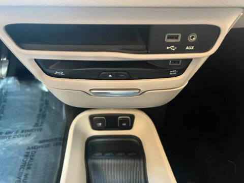 2019 Chrysler Pacifica Touring L Plus