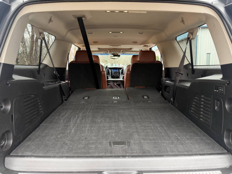 2018 Cadillac Escalade ESV Luxury