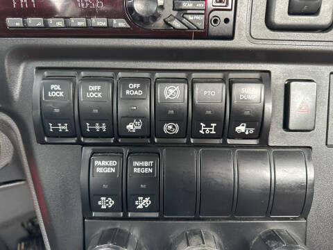 2021 International RH613