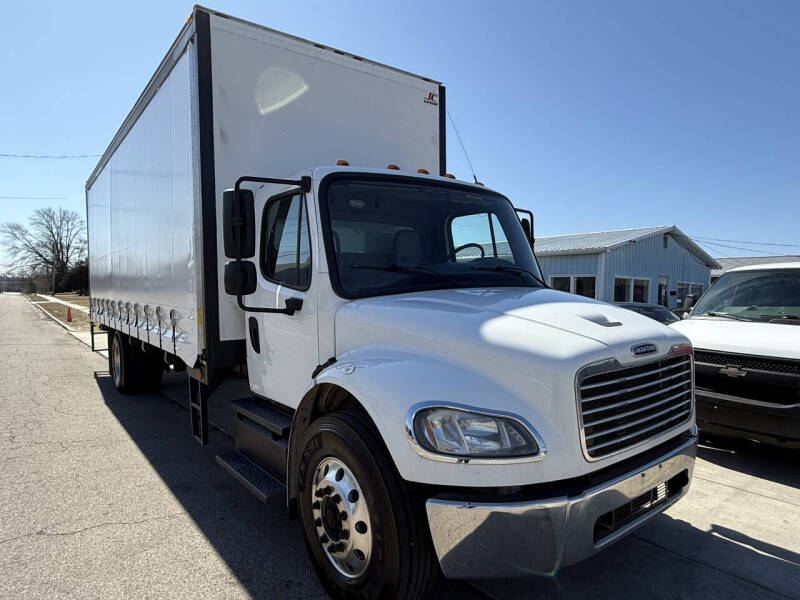 2013 Freightliner M2 106