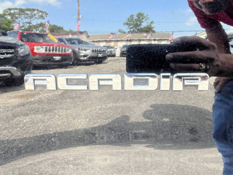 2019 GMC Acadia SLE-1