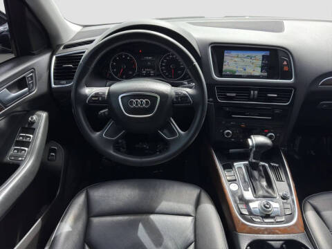 2017 Audi Q5 2.0T quattro Premium