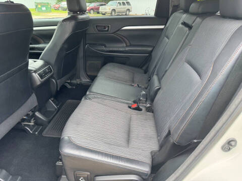 2015 Toyota Highlander LE Plus