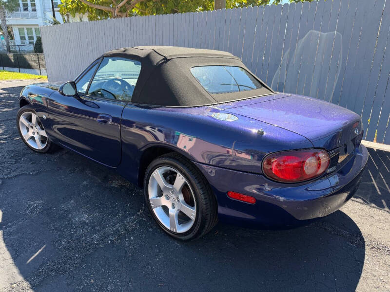 2003 Mazda MX-5 Miata LS