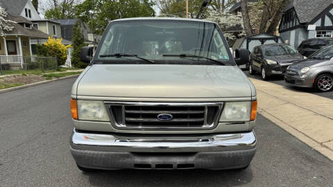 2005 Ford E-Series E-150