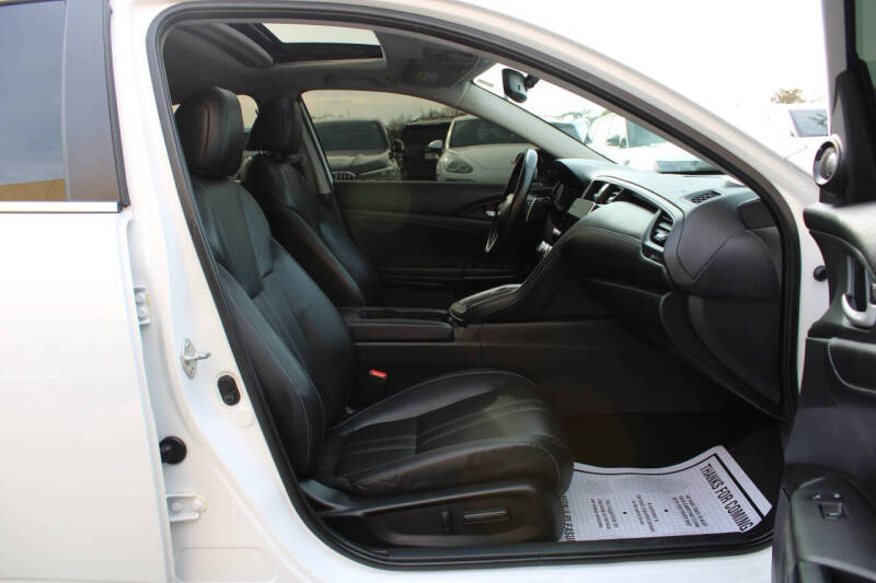 2019 Honda Insight Touring