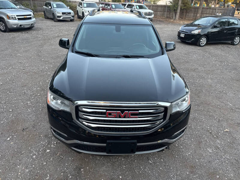 2017 GMC Acadia SLE-2