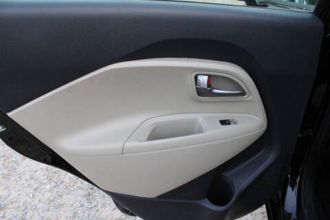 2013 Kia Rio 5-Door LX