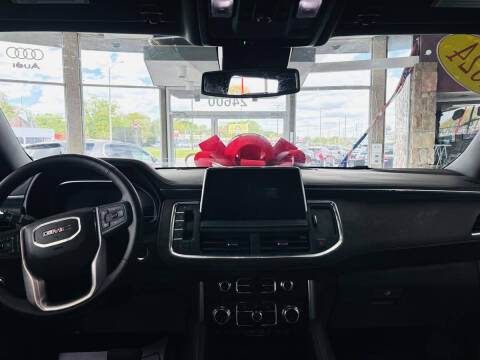 2024 GMC Yukon SLT