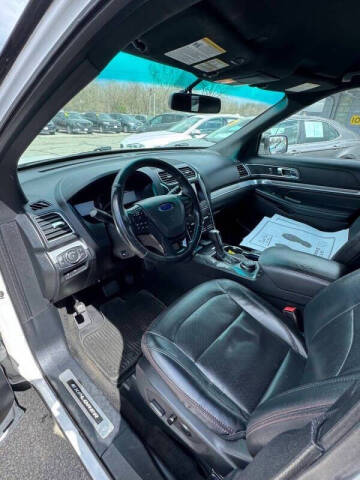 2016 Ford Explorer Sport