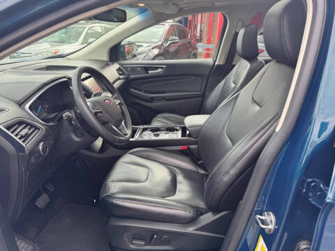 2020 Ford Edge Titanium