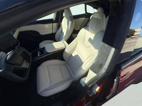 2023 Tesla Model S Plaid