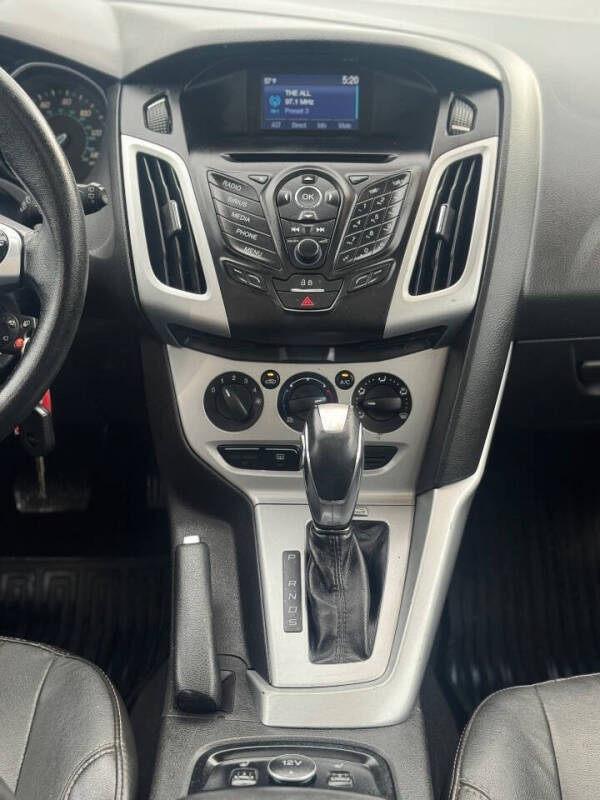 2014 Ford Focus SE