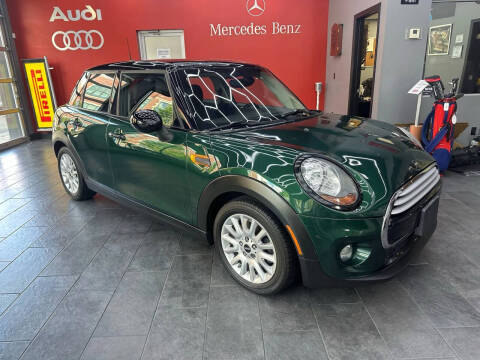 2015 MINI Hardtop 4 Door Cooper