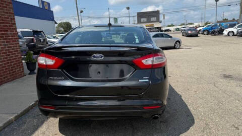 2013 Ford Fusion SE