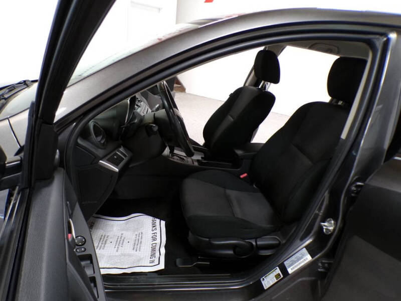 2013 Mazda MAZDA3 i Touring