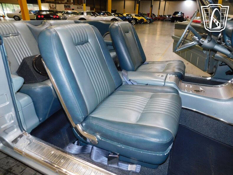 1963 Ford Thunderbird