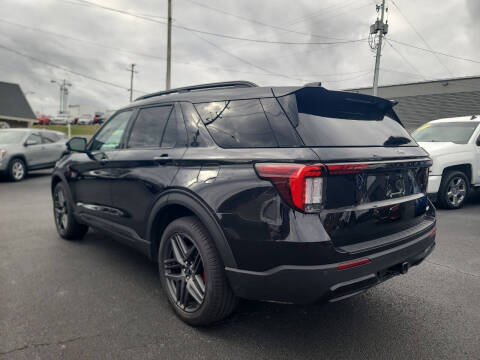 2025 Ford Explorer ST-Line