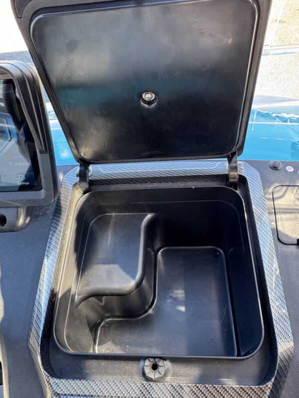 2025 Evolution D-Max XT4