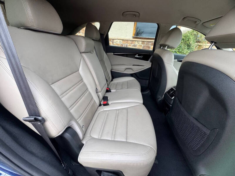 2019 Kia Sorento EX Sport