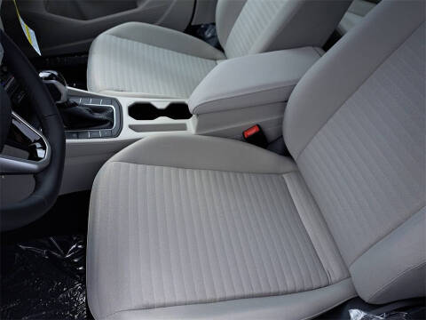 2025 Volkswagen Jetta S