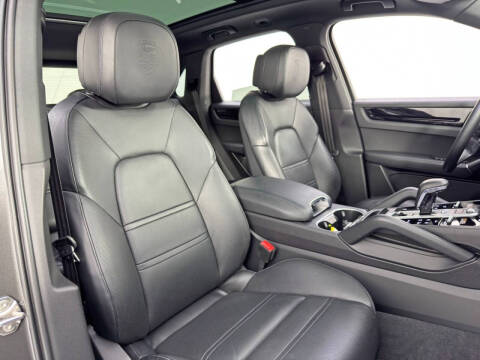 2023 Porsche Cayenne