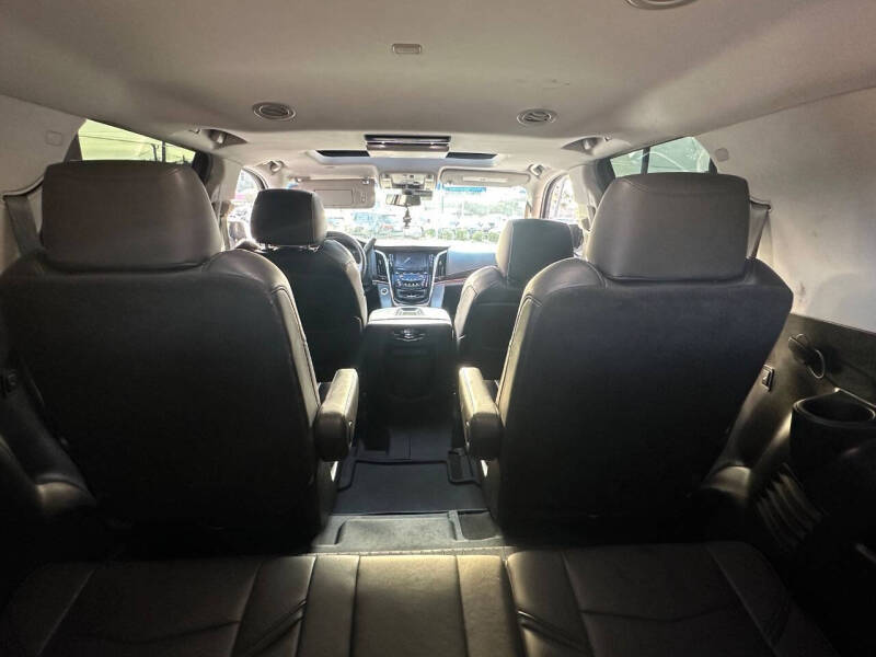 2020 Cadillac Escalade Luxury