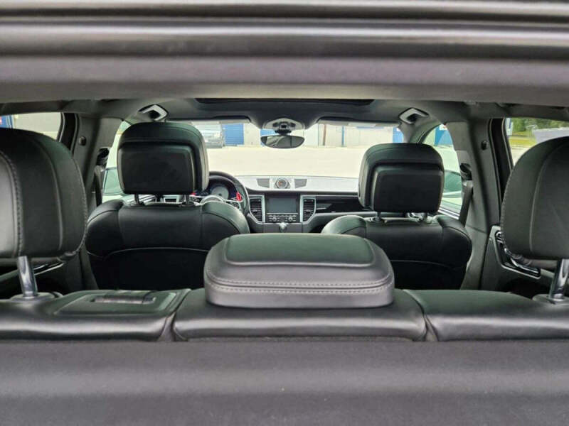 2015 Porsche Macan S